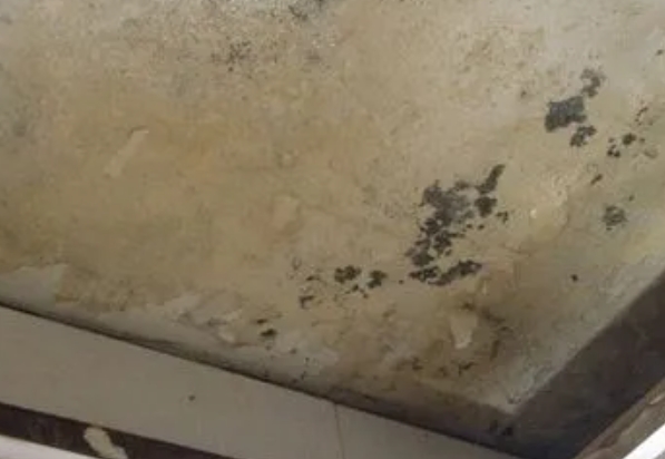 呼玛阳台漏水维修公司分享下呼玛卫生间渗水维修需要注意哪些问题。