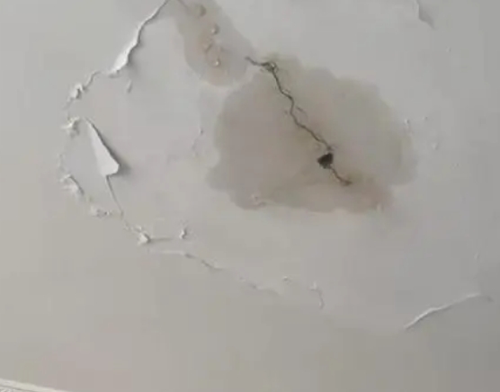 呼玛阳台漏水维修公司分享下屋面防水工程质量问题原因分析